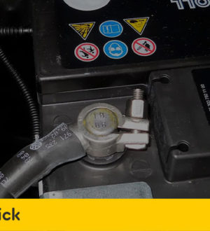 Как произвести замена аккумулятора в автомобиле Фольксваген Туарег