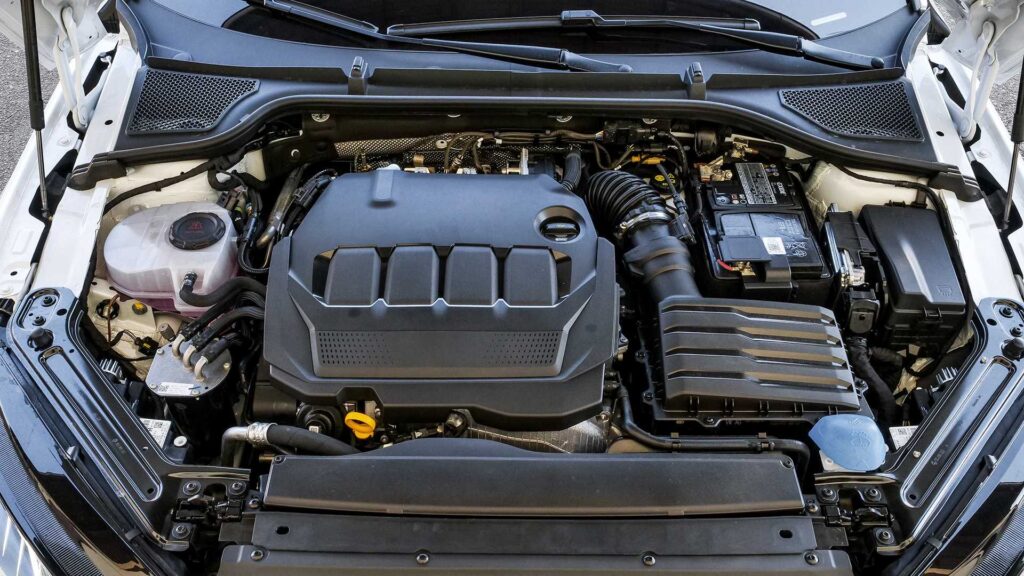 Обзор Шкода Октавия Комби 2020: технические характеристики, цена ...