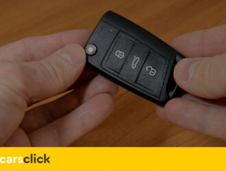 Замена батарейки в ключе Шкода Октавия А7: делаем все сами