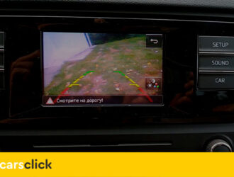 Камера заднего вида в автомобиле Шкода Октавия А7: ее устройство и подключение